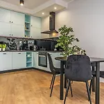 Glow Apartments, Apartmenty Nowa Leborska Apartment