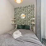 Glow Apartments, Apartmenty Nowa Leborska Apartment *
