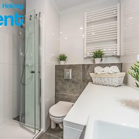 Glow Apartments, Apartmenty Nowa Leborska Apartamento *